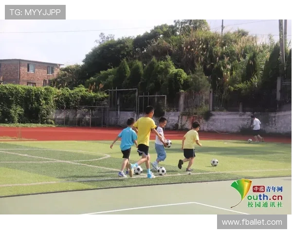 赛后复盘成都滑板队与杭州滑板队的团队协作与战术分析